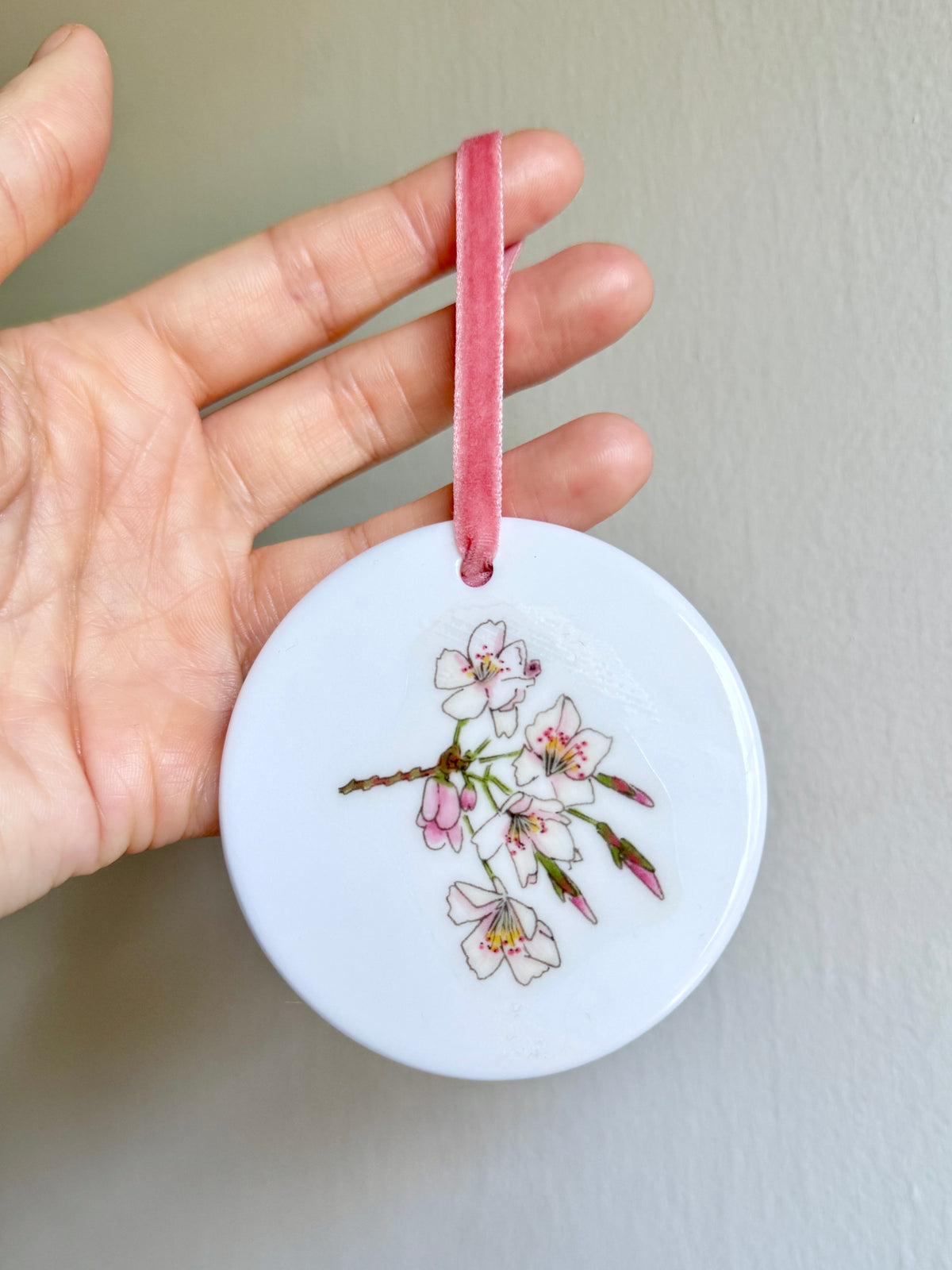 Yoshino Cherry Blossom | White Ceramic Ornament with Pink Velvet Tassel