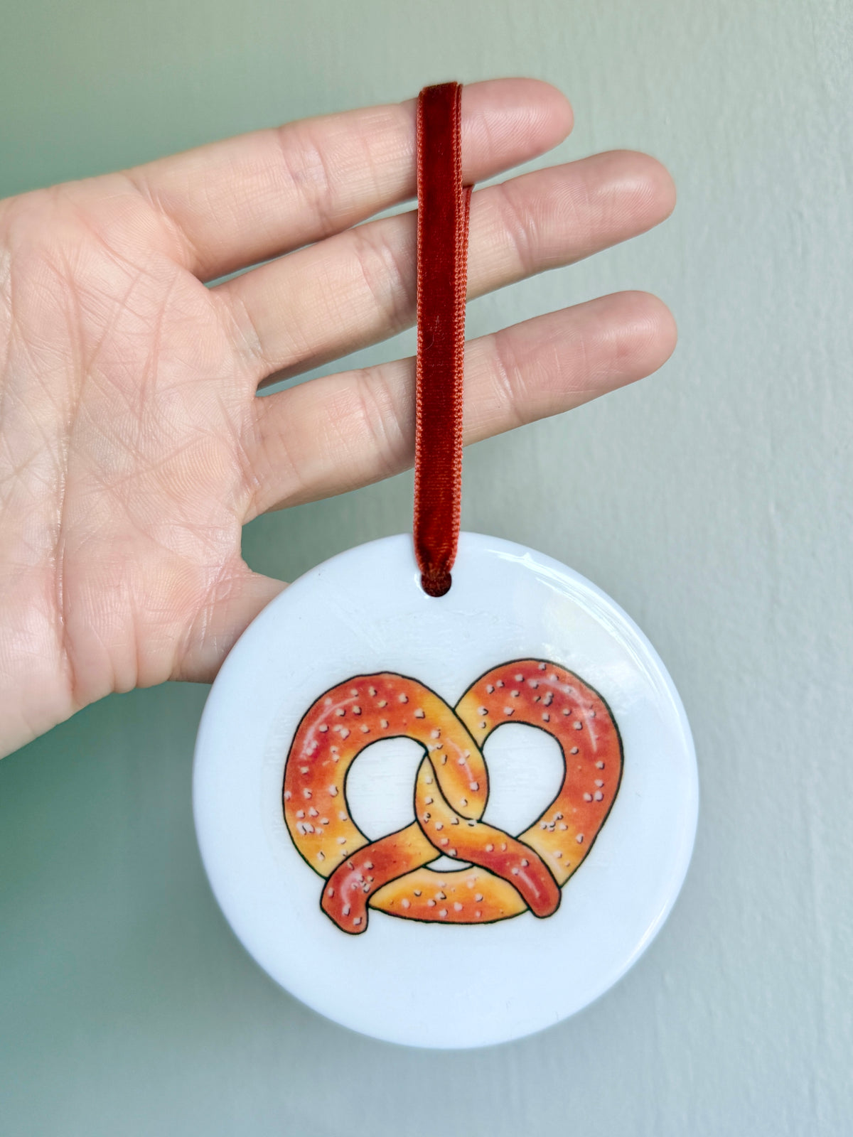 Pretzel | White Ceramic Ornament with Brown Velvet Tassel